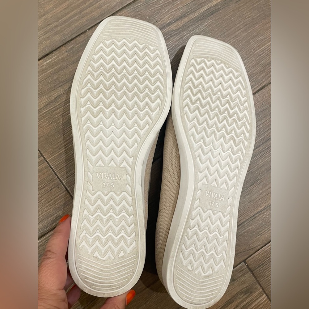 Vivaia Square-Toe All Day Standing flats (Mabel) in almond color - size 7 - Picture 5 of 5